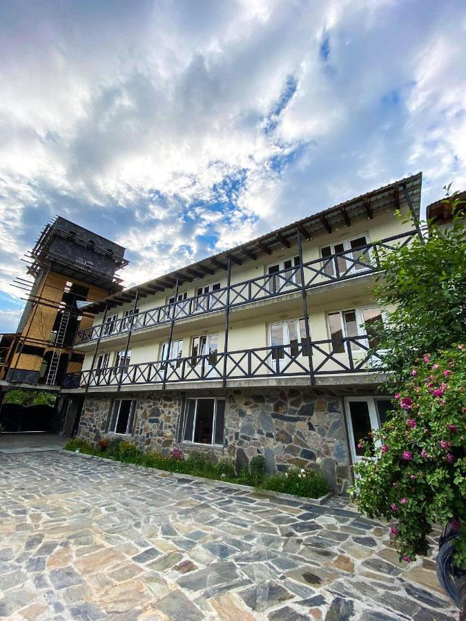 Family Hotel Kala Mestia Zewnętrze zdjęcie