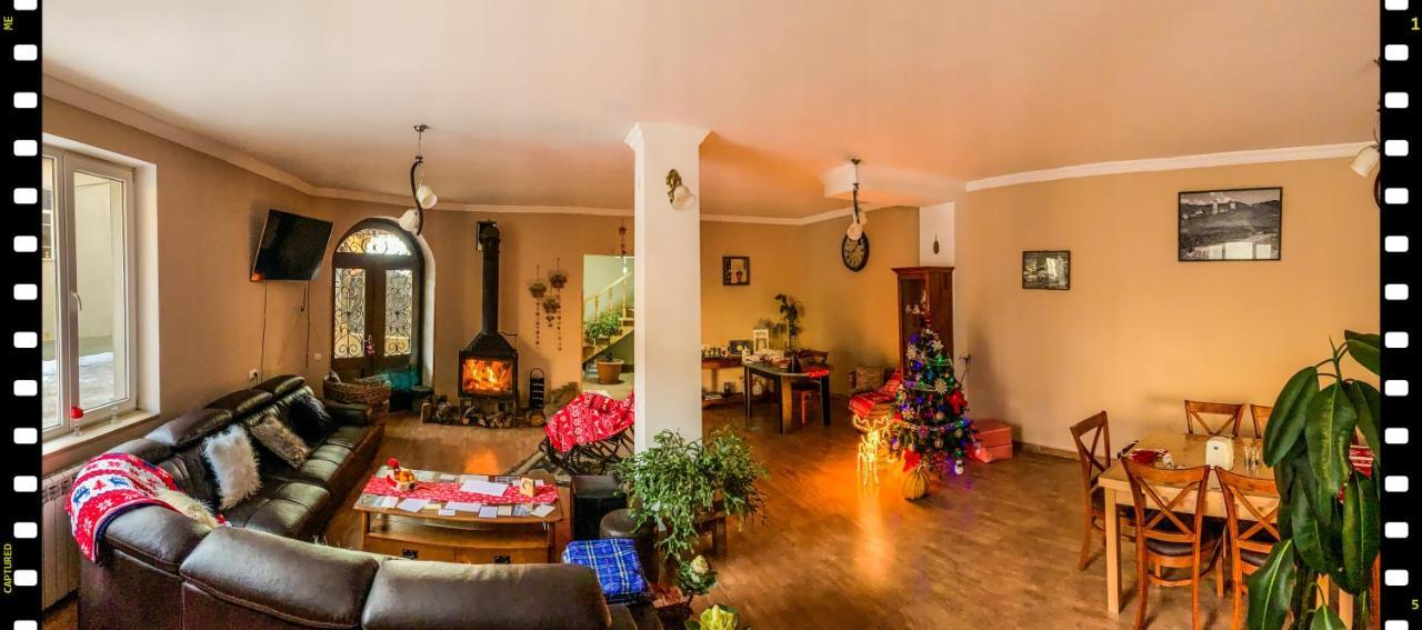 Family Hotel Kala Mestia Zewnętrze zdjęcie