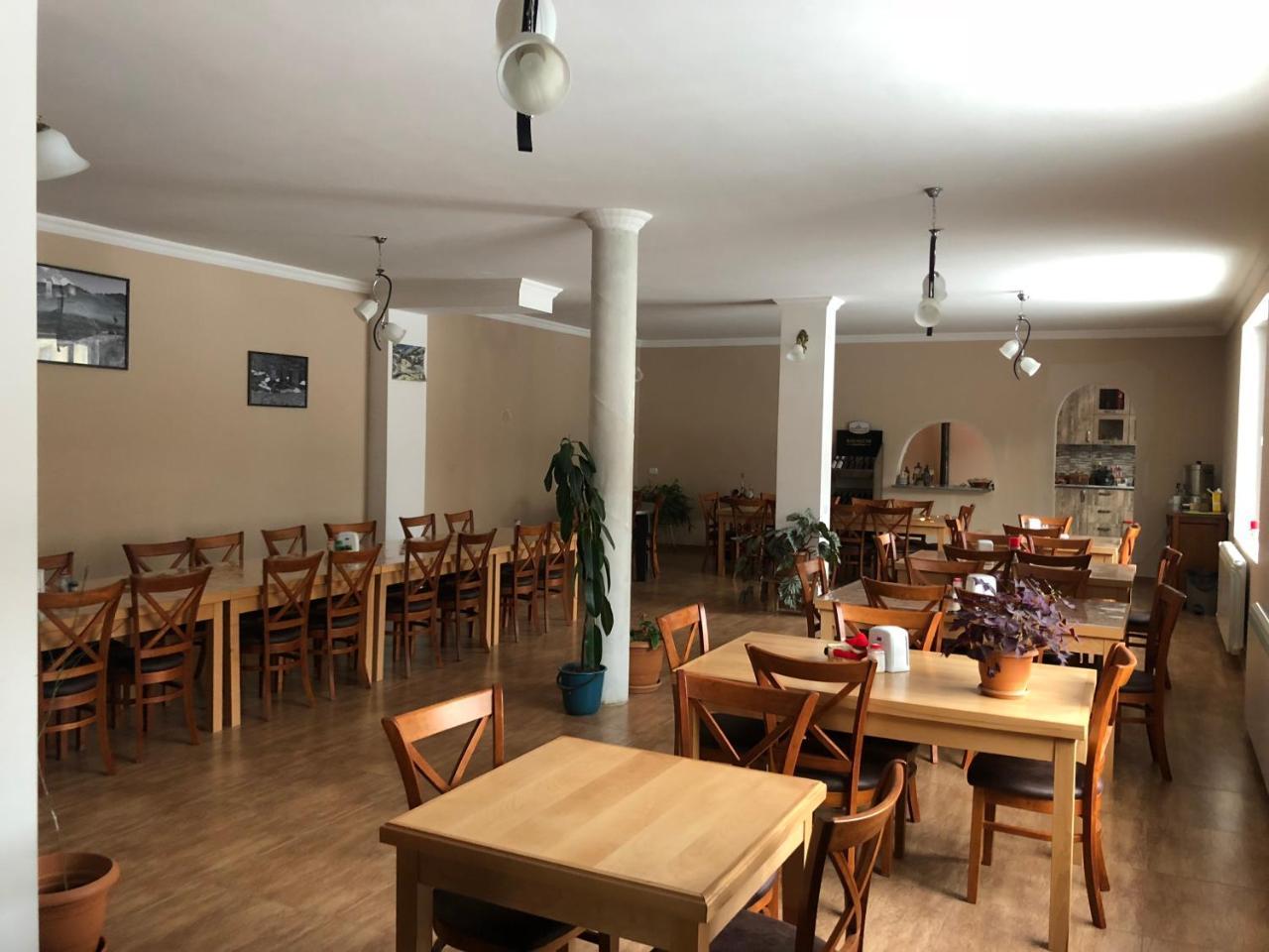 Family Hotel Kala Mestia Zewnętrze zdjęcie