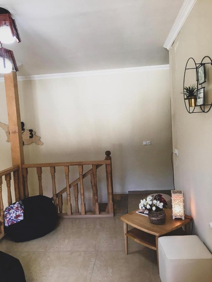 Family Hotel Kala Mestia Zewnętrze zdjęcie